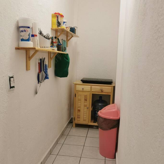 Lovely Studio Apartment With Balcony Ac & Wi-Fi, Minutes From Downtown! Zihuatanejo Bagian luar foto