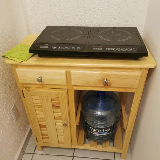 Lovely Studio Apartment With Balcony Ac & Wi-Fi, Minutes From Downtown! Zihuatanejo Bagian luar foto